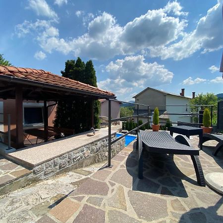 Holiday House Pasjak Sapjane Kültér fotó